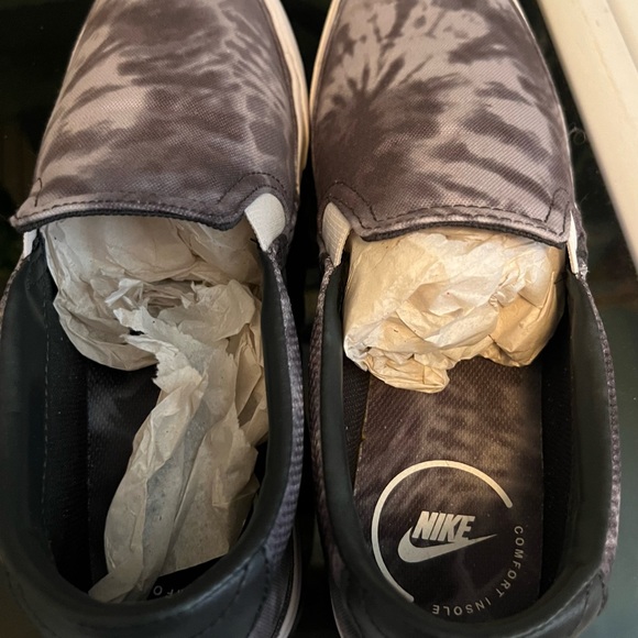 Nike , SB slip on , new , never worn, excellent condition M 9.5 W 11, unisex - Picture 8 of 11